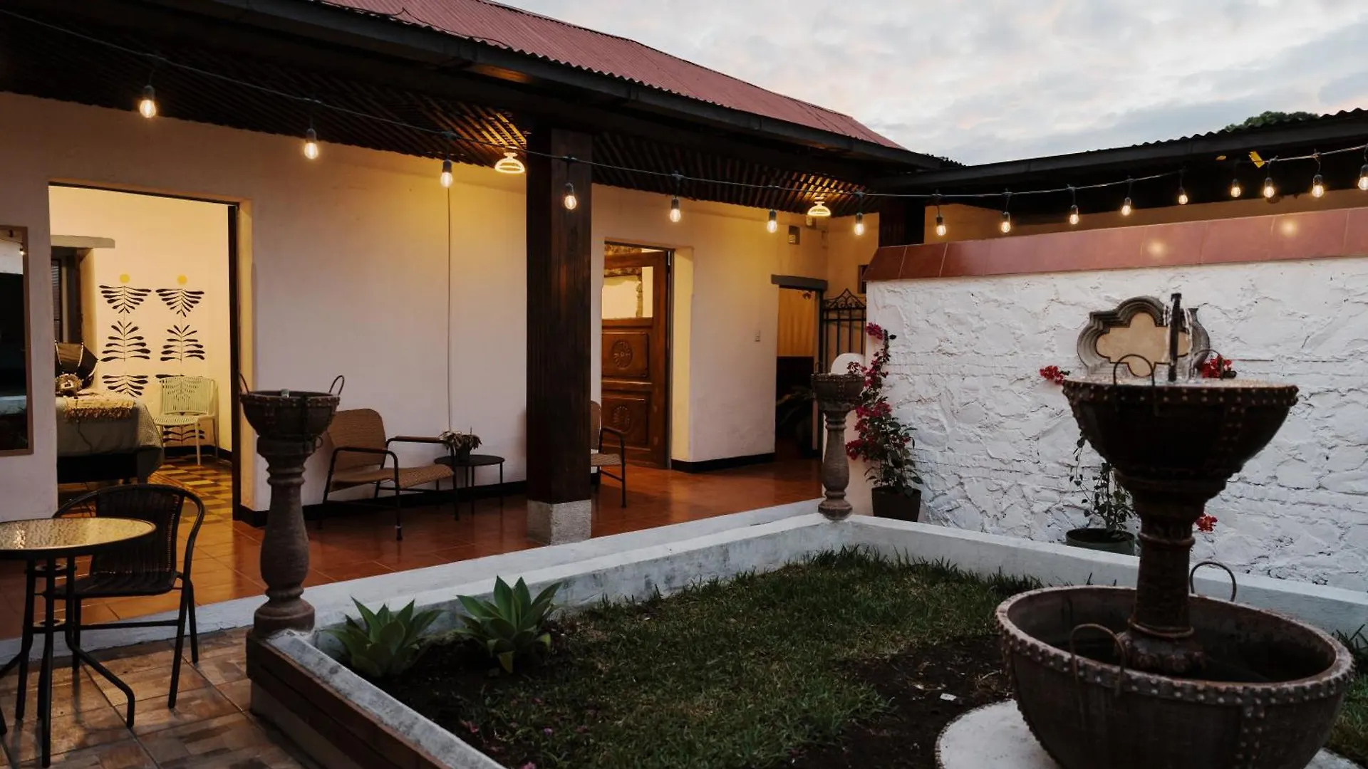 Central Hostel Philos Antigua Guatemala